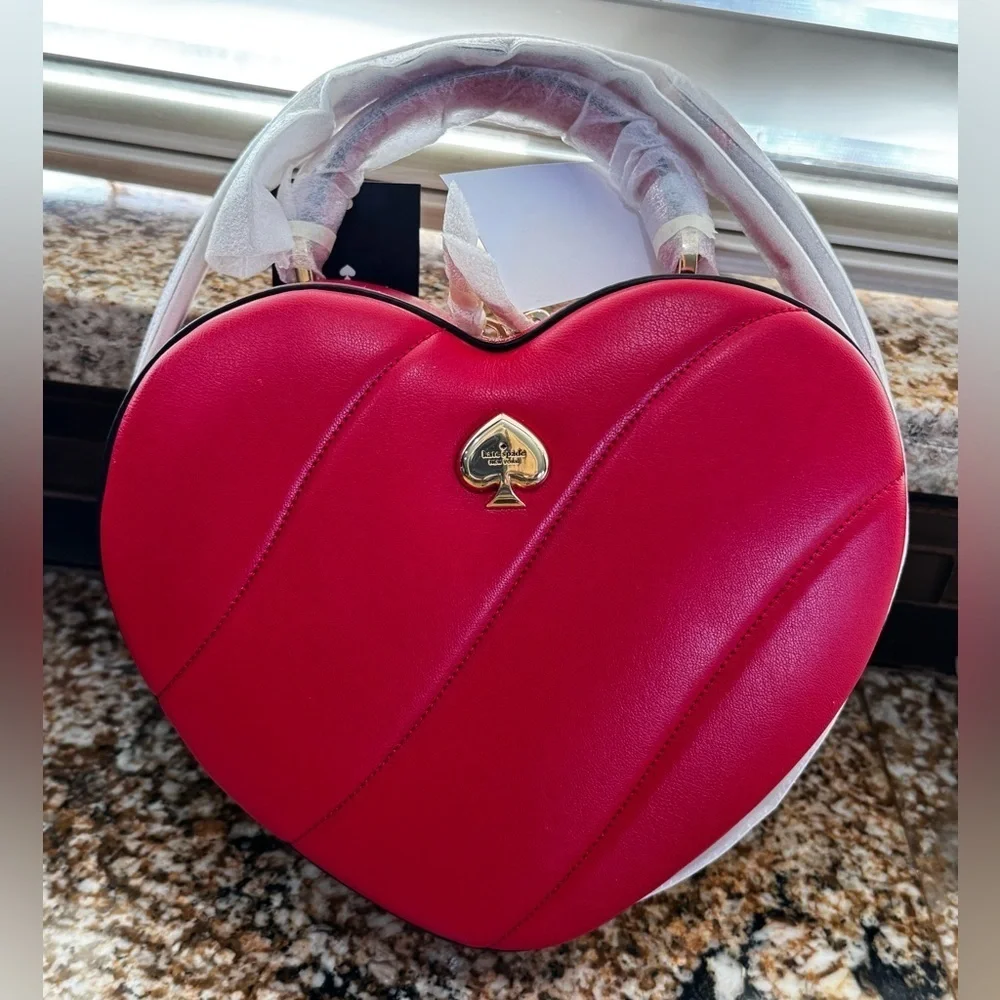 NEW WITH TAG KATE‎ SPADE LOVE SHACK RED QUILTED CROSS BODY